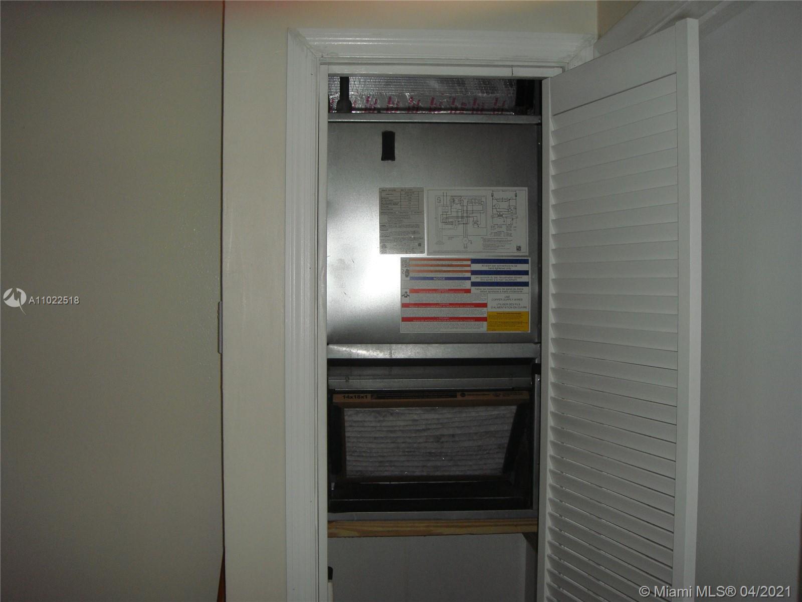 See details / 1664 sq. ft. $ 2021-04-03 0 Photo