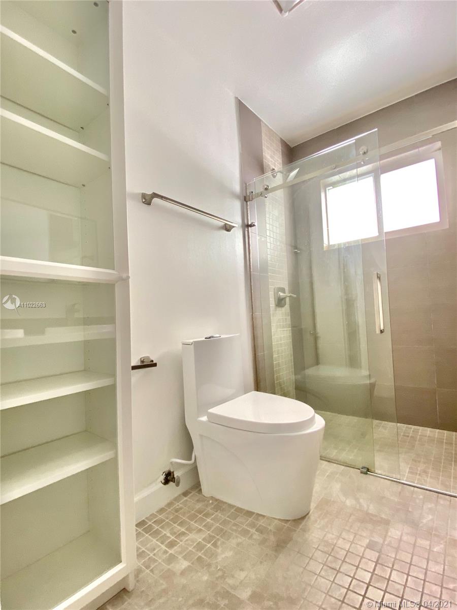 See details / 2903 sq. ft. $ 2021-04-03 0 Photo