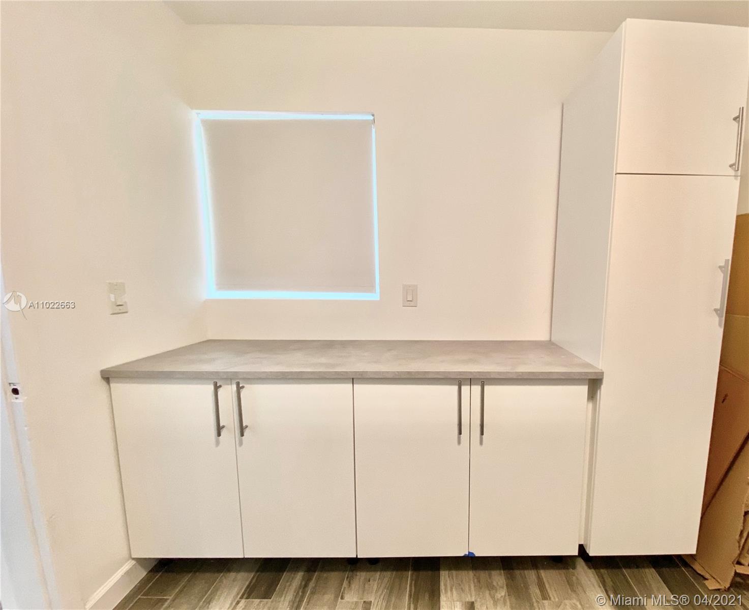 See details / 2903 sq. ft. $ 2021-04-03 0 Photo