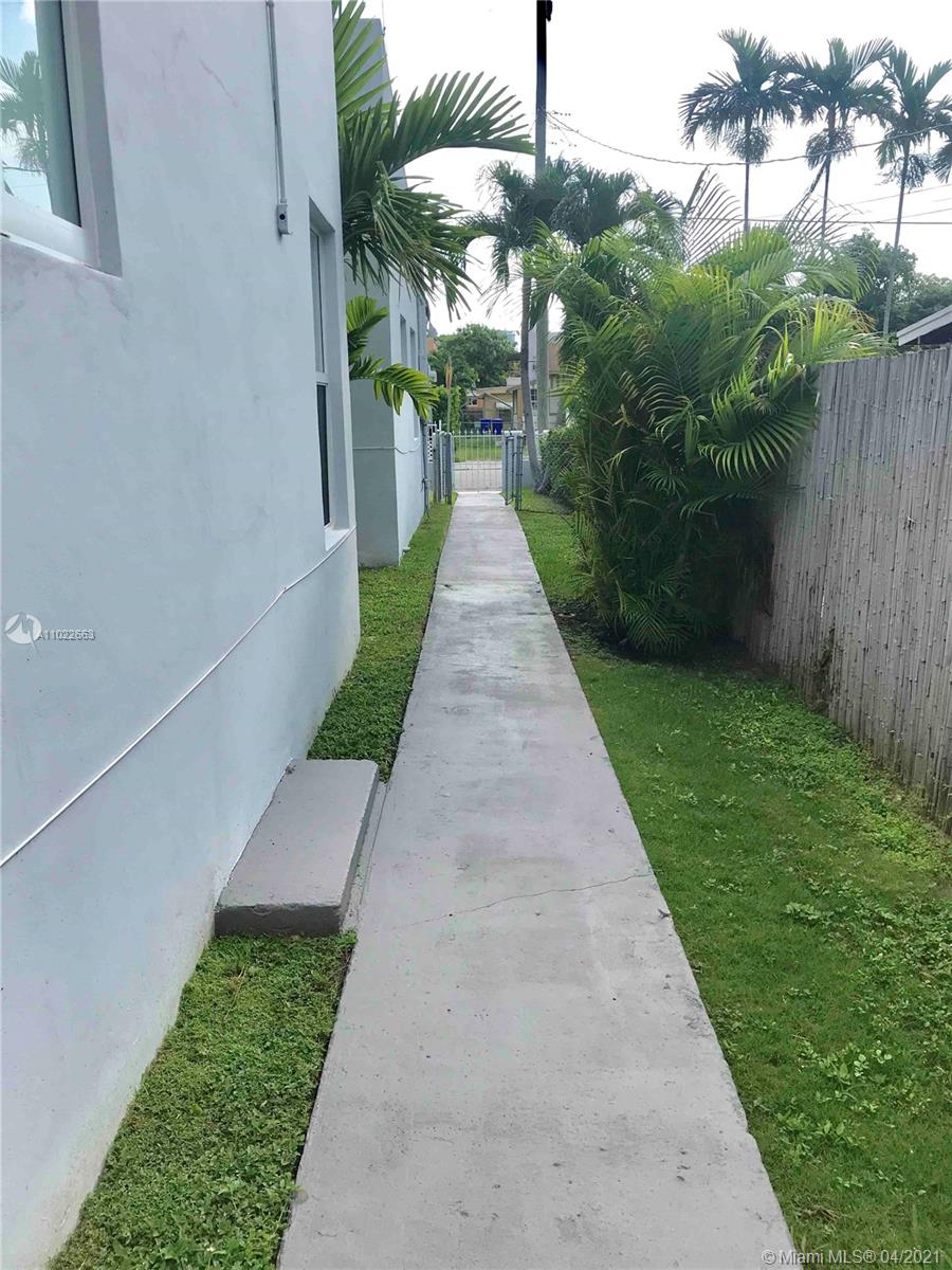 See details / 2903 sq. ft. $ 2021-04-03 0 Photo