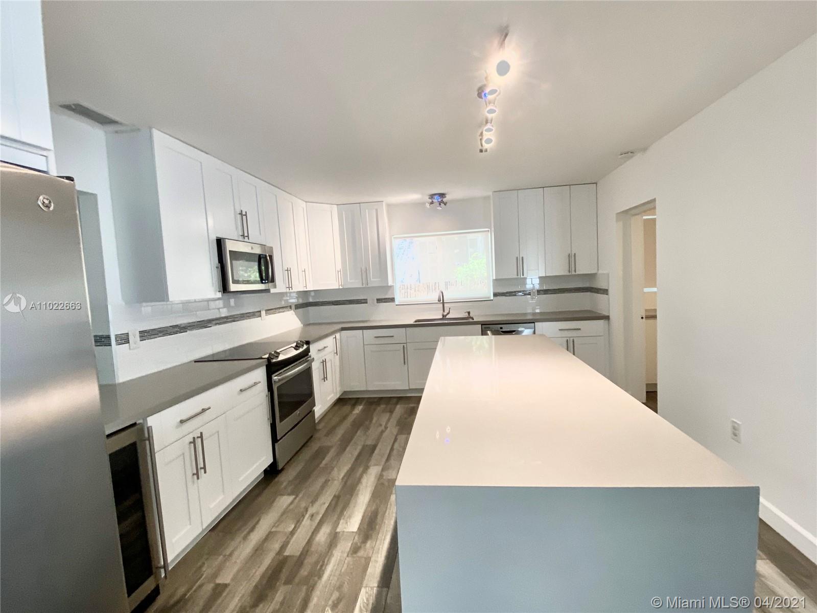 See details / 2903 sq. ft. $ 2021-04-03 0 Photo