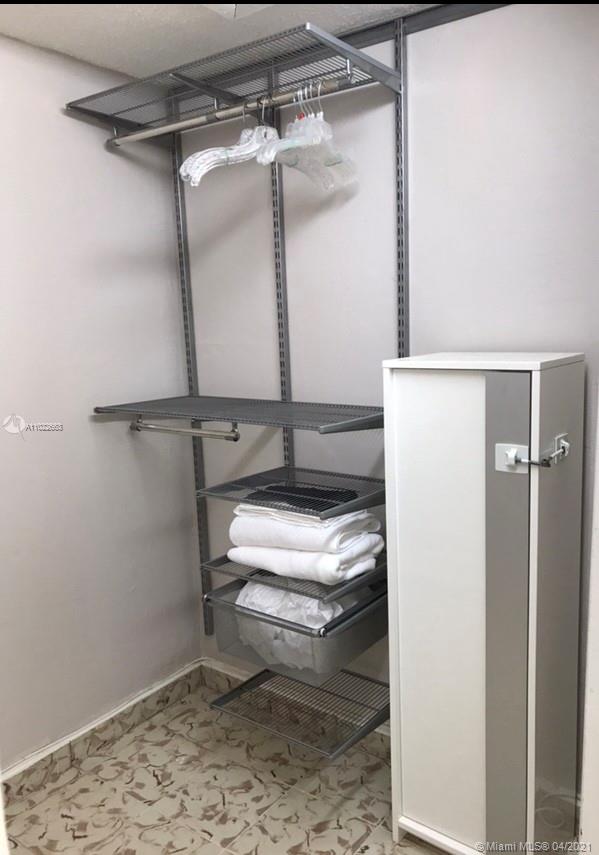 See details / 2903 sq. ft. $ 2021-04-03 0 Photo