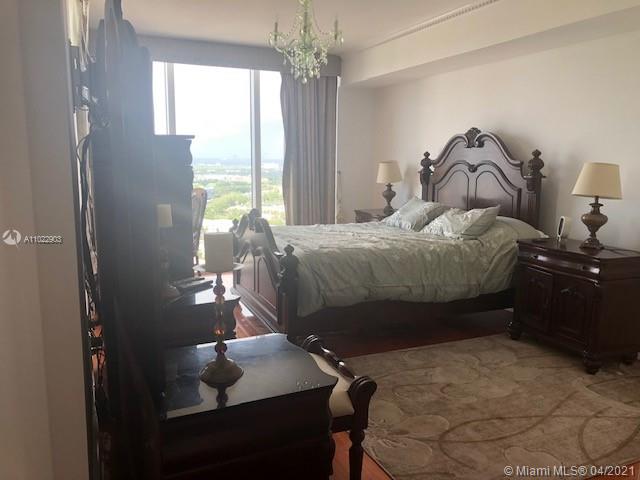 See details 3307 2 / 3 1571 sq. ft. $ 2021-04-05 0 Photo