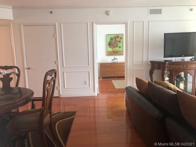 See details 3307 2 / 3 1571 sq. ft. $ 2021-04-05 0 Photo