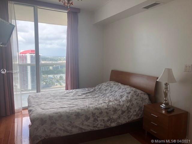 See details 3307 2 / 3 1571 sq. ft. $ 2021-04-05 0 Photo