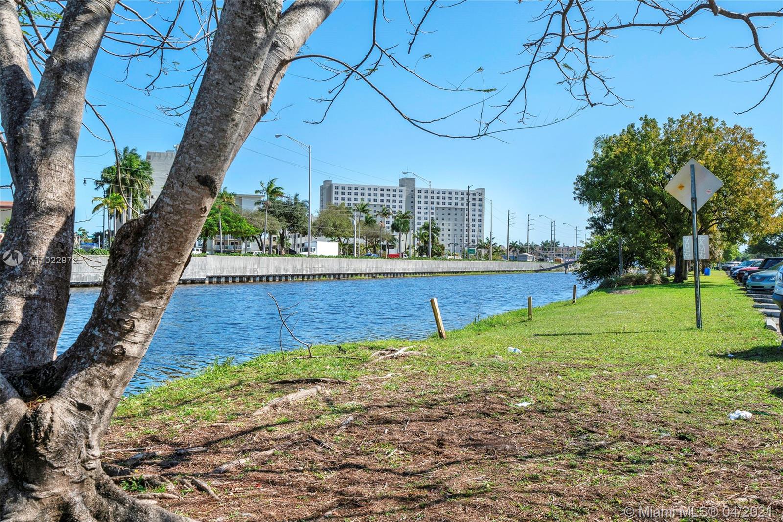 See details / sq. ft. $ 2021-04-05 0 Photo