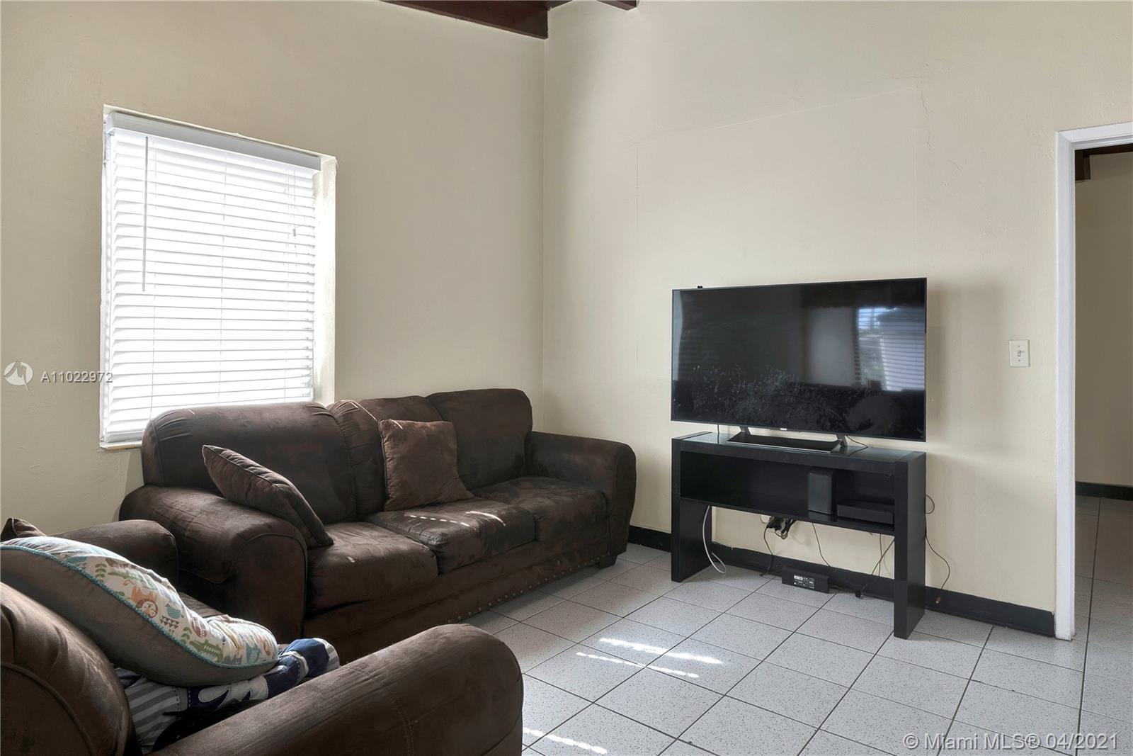 See details / sq. ft. $ 2021-04-05 0 Photo