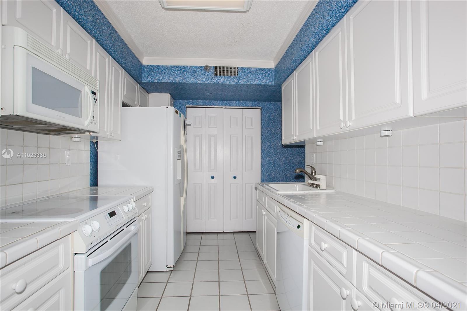 Photo of 3500 Mystic Pointe Dr #506, Aventura, Florida, 33180 -