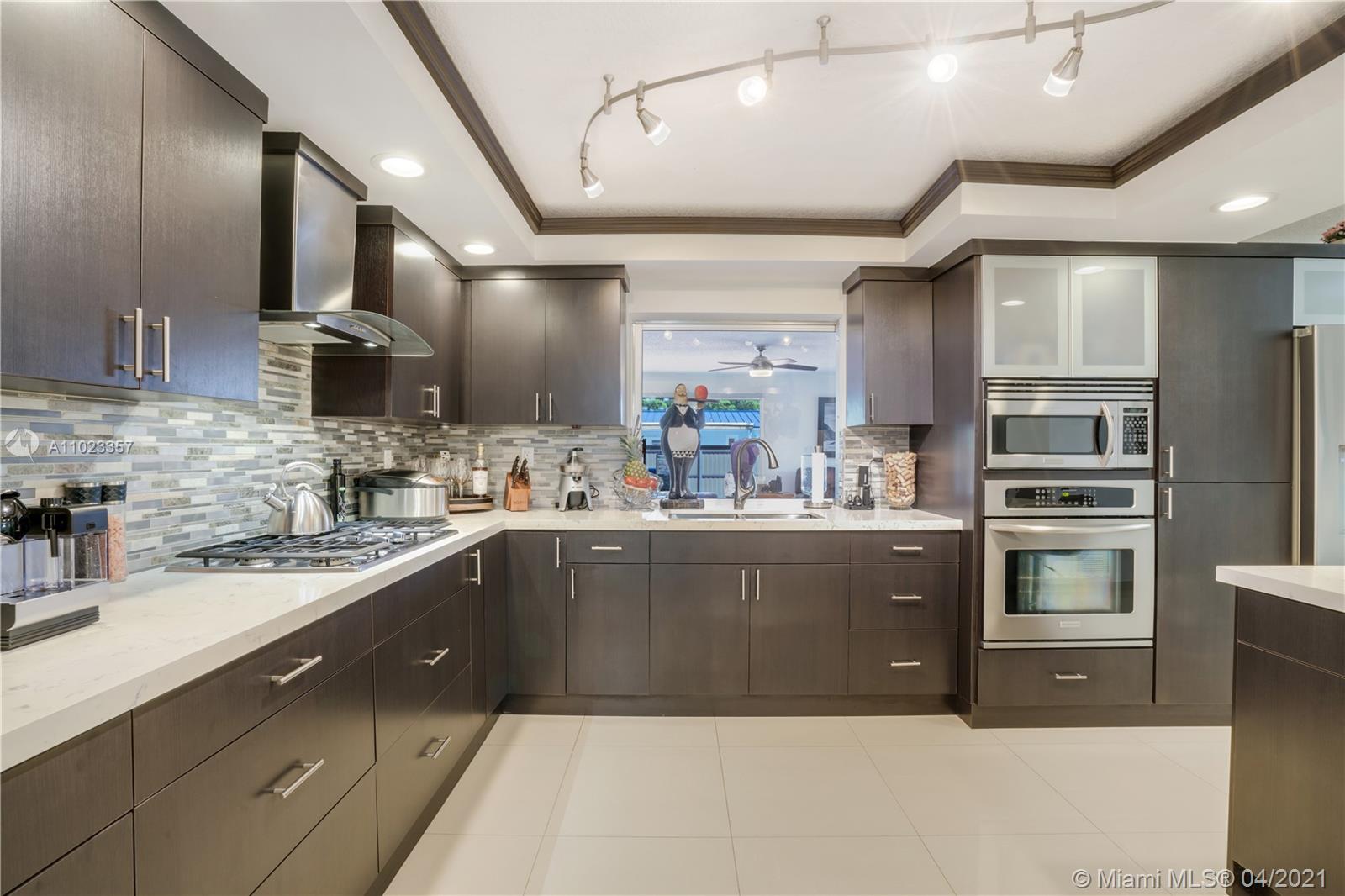 See details 3 / 2 2440 sq. ft. $ 2021-04-05 0 Photo