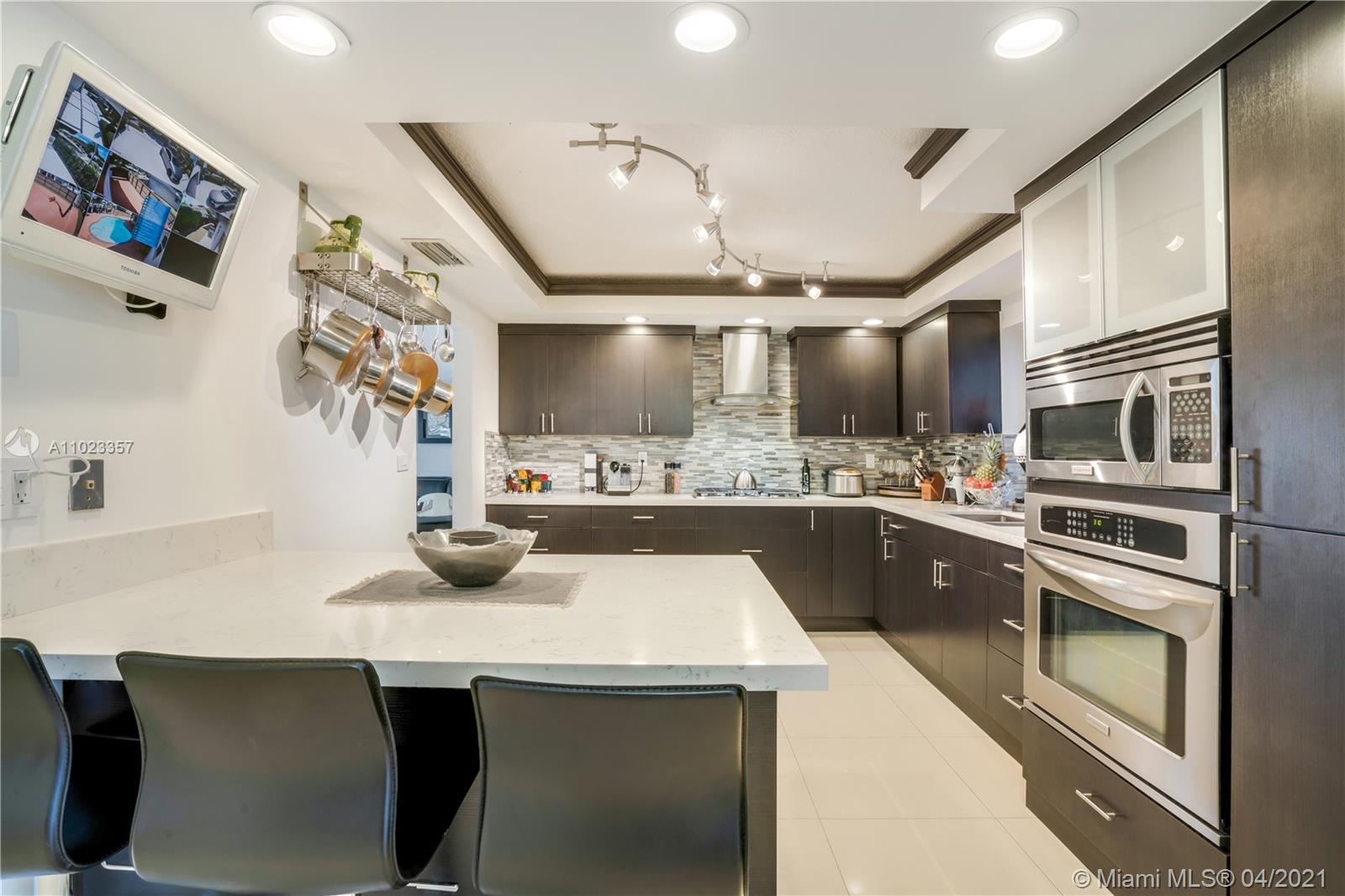 See details 3 / 2 2440 sq. ft. $ 2021-04-05 0 Photo