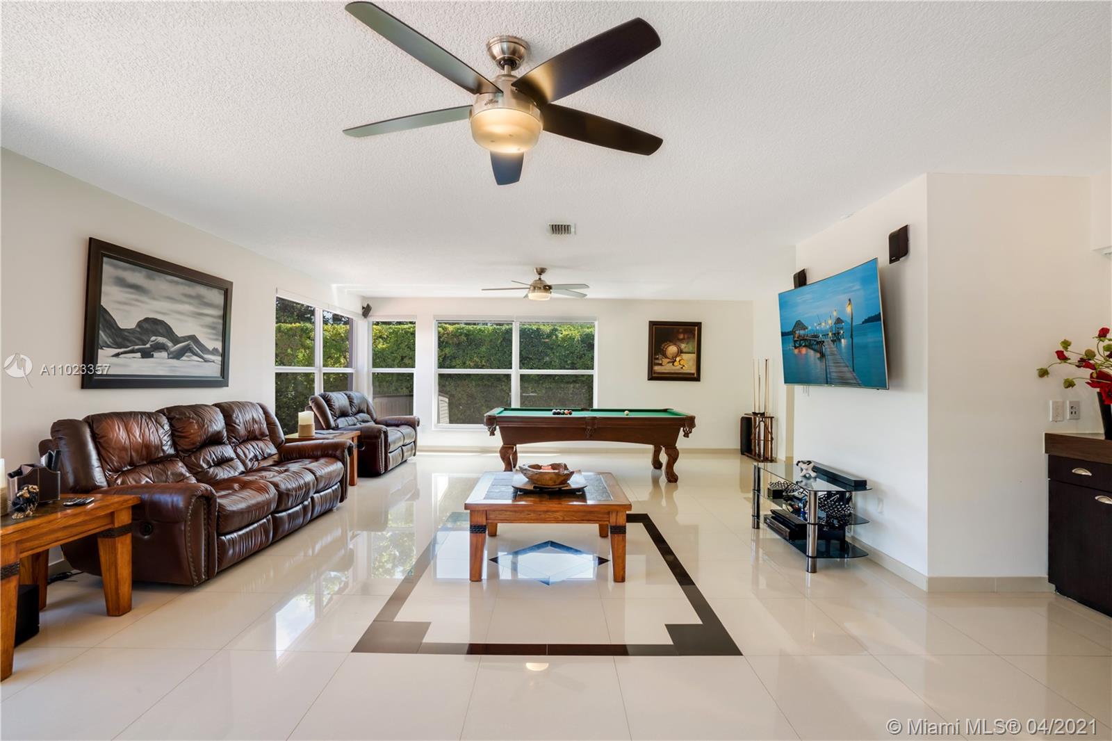 See details 3 / 2 2440 sq. ft. $ 2021-04-05 0 Photo