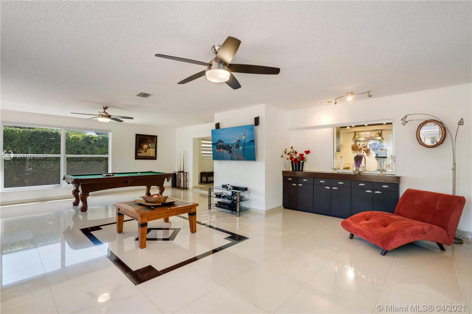 See details 3 / 2 2440 sq. ft. $ 2021-04-05 0 Photo