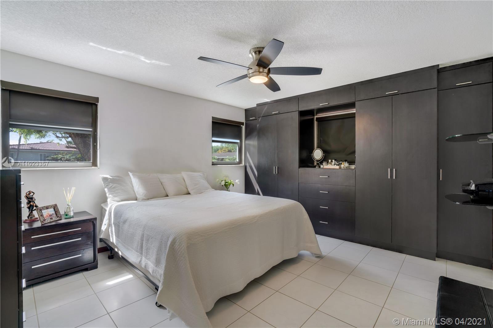 See details 3 / 2 2440 sq. ft. $ 2021-04-05 0 Photo