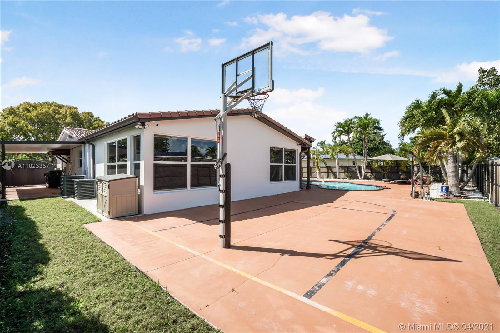 See details 3 / 2 2440 sq. ft. $ 2021-04-05 0 Photo