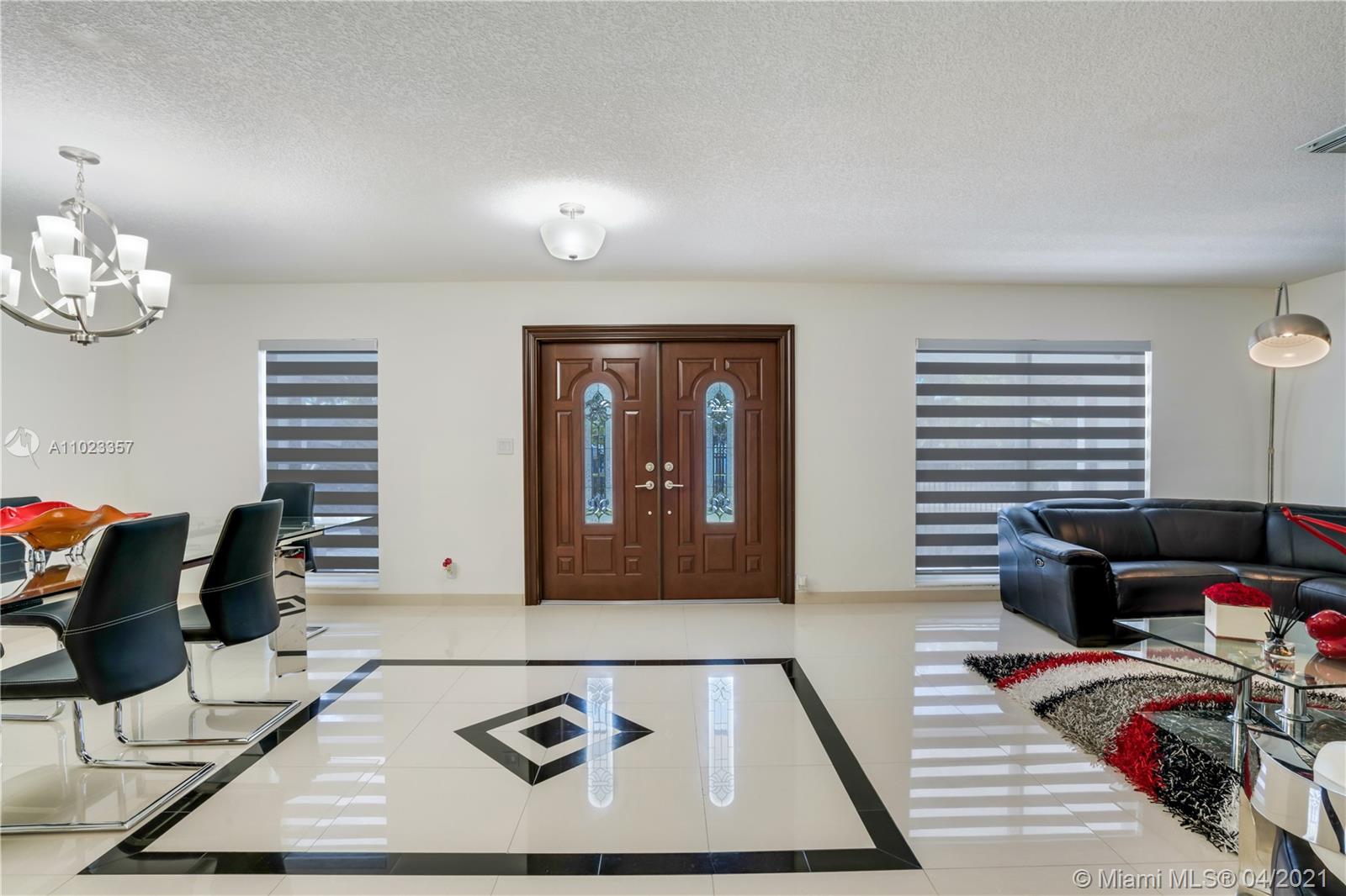 See details 3 / 2 2440 sq. ft. $ 2021-04-05 0 Photo