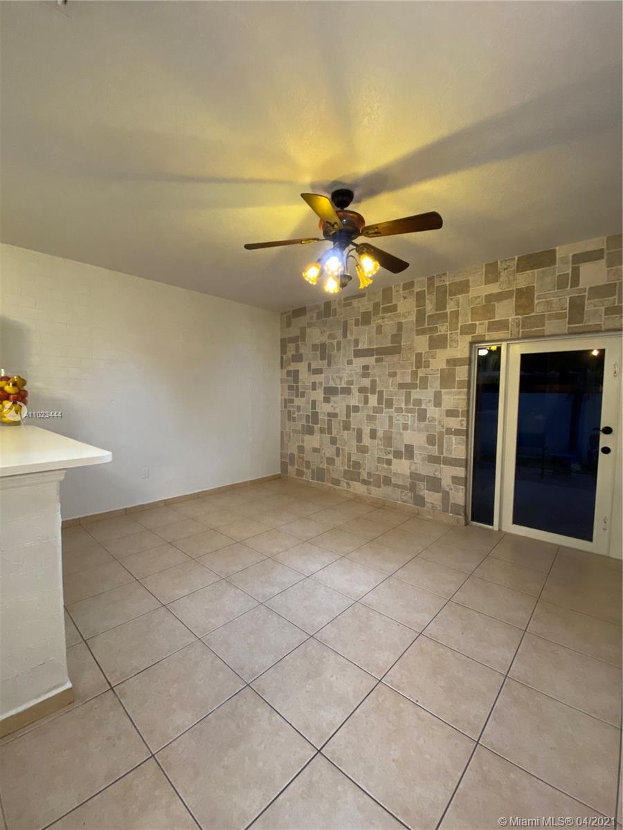 Ver detalles 4 / 3 1808 sq. ft. $ 2021-04-06 0 foto