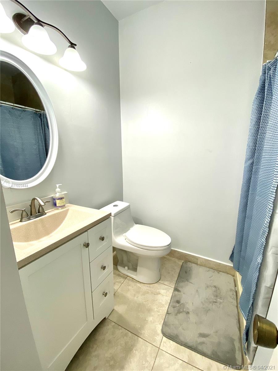 Ver detalles 4 / 3 1808 sq. ft. $ 2021-04-06 0 foto