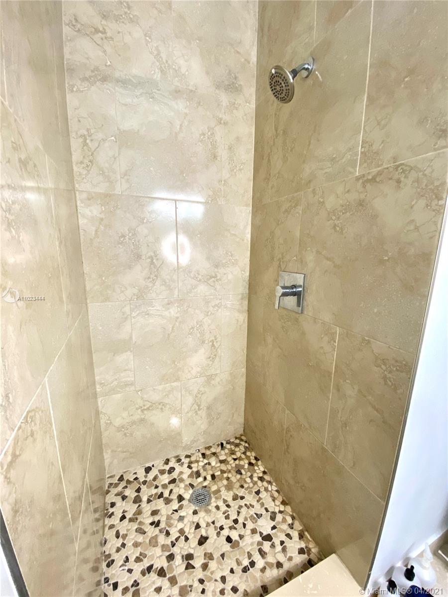 Ver detalles 4 / 3 1808 sq. ft. $ 2021-04-06 0 foto