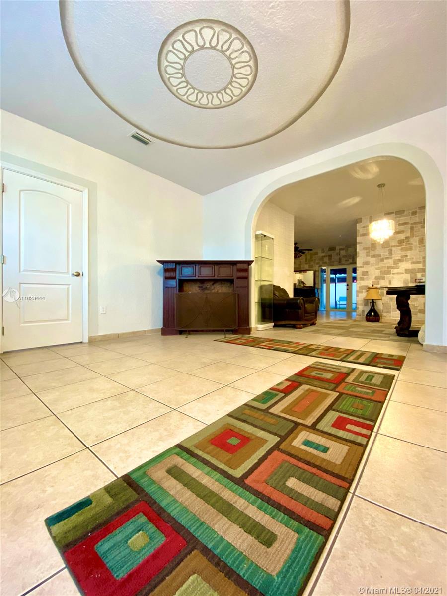 Ver detalles 4 / 3 1808 sq. ft. $ 2021-04-06 0 foto