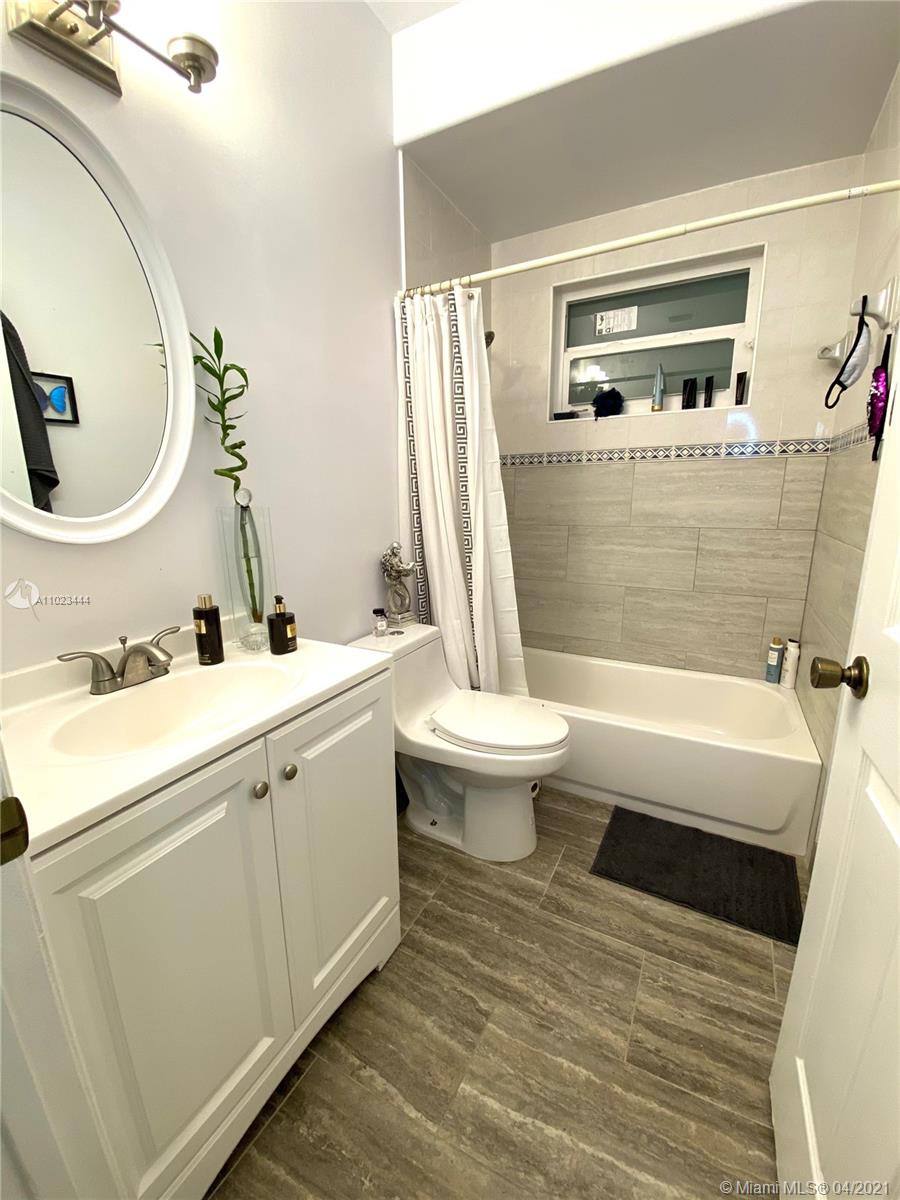 Ver detalles 4 / 3 1808 sq. ft. $ 2021-04-06 0 foto