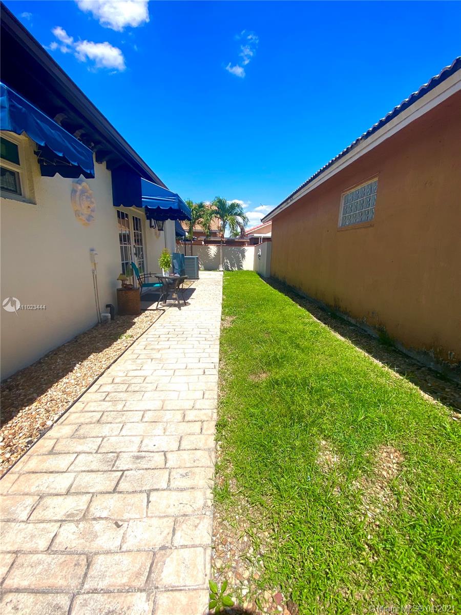 Ver detalles 4 / 3 1808 sq. ft. $ 2021-04-06 0 foto