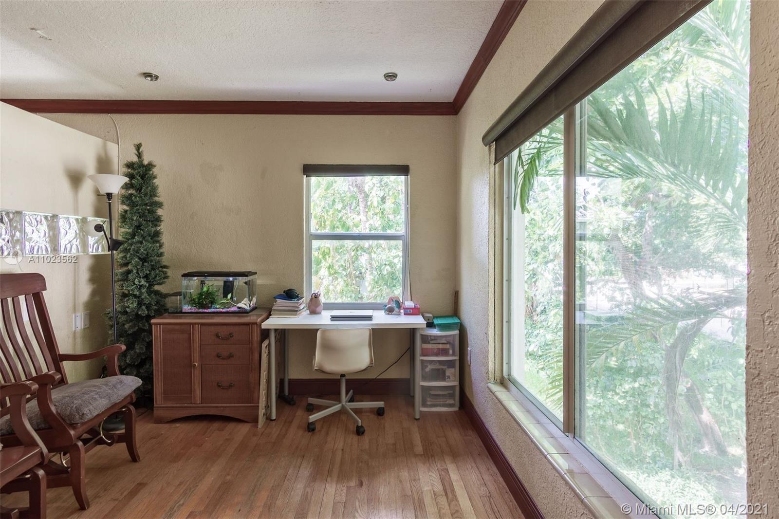 See details / 1618 sq. ft. $ 2021-04-06 0 Photo