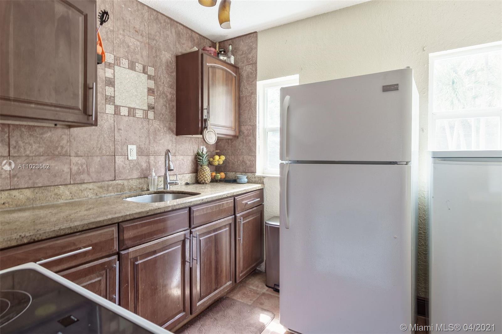 See details / 1618 sq. ft. $ 2021-04-06 0 Photo