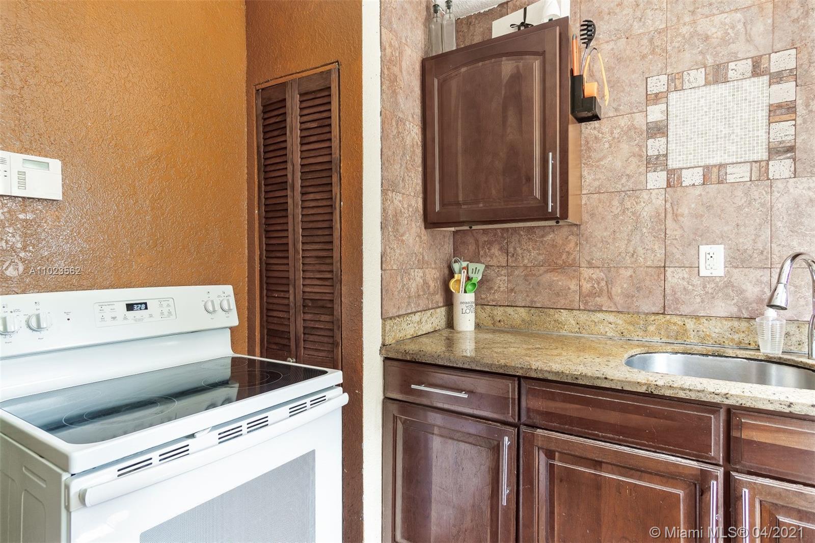 See details / 1618 sq. ft. $ 2021-04-06 0 Photo