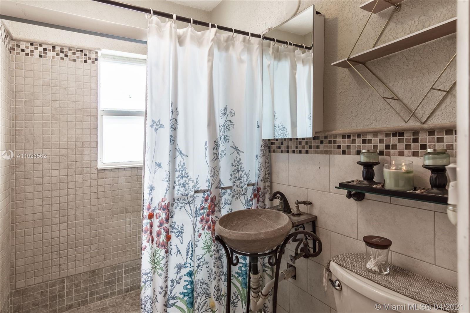 See details / 1618 sq. ft. $ 2021-04-06 0 Photo