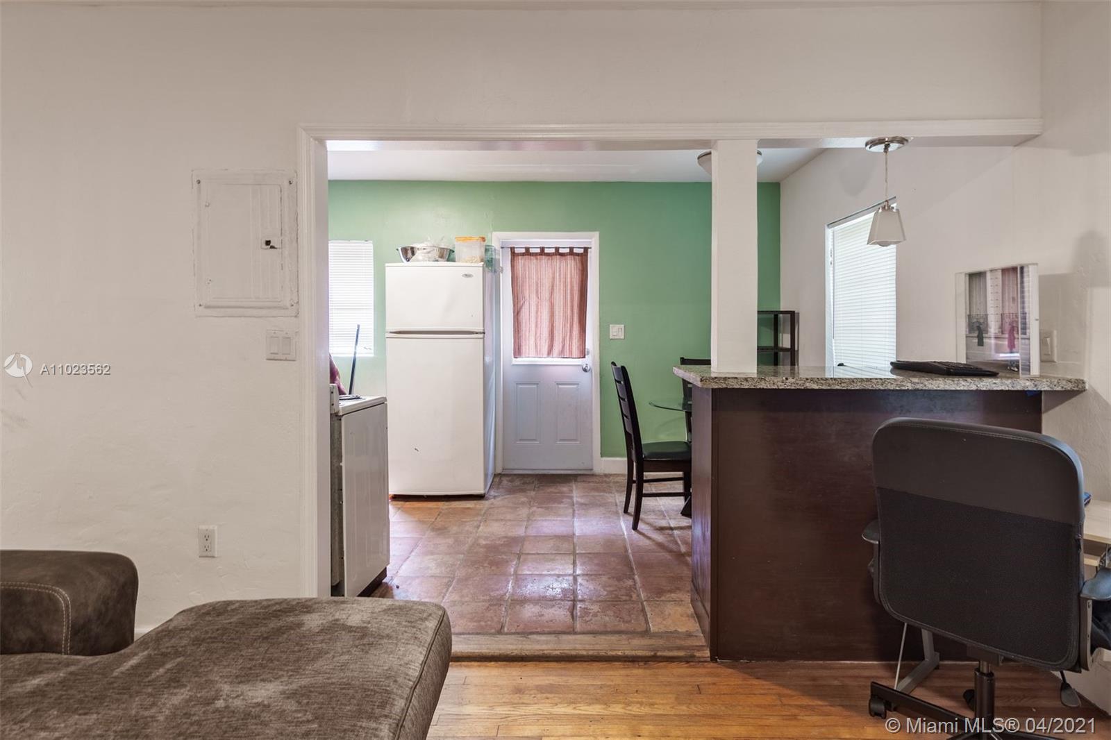 See details / 1618 sq. ft. $ 2021-04-06 0 Photo
