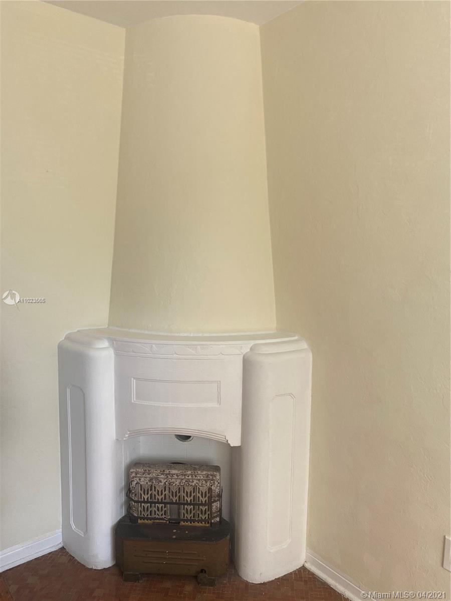 See details / 3123 sq. ft. $ 2021-04-15 0 Photo