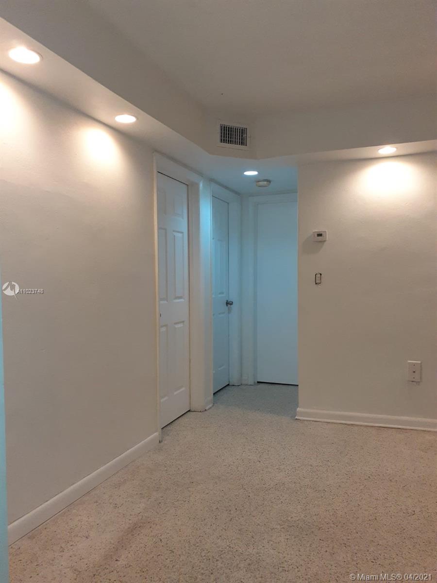 See details / 4192 sq. ft. $ 2021-04-06 0 Photo