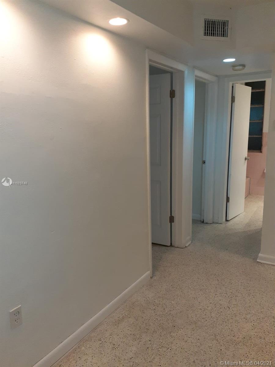 See details / 4192 sq. ft. $ 2021-04-06 0 Photo