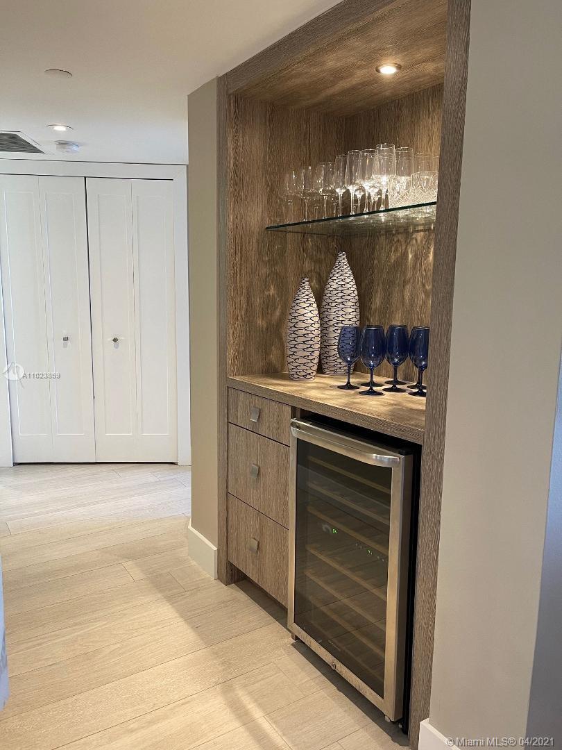 Photo of 3500 Mystic Pointe Dr #1507, Aventura, Florida, 33180 -