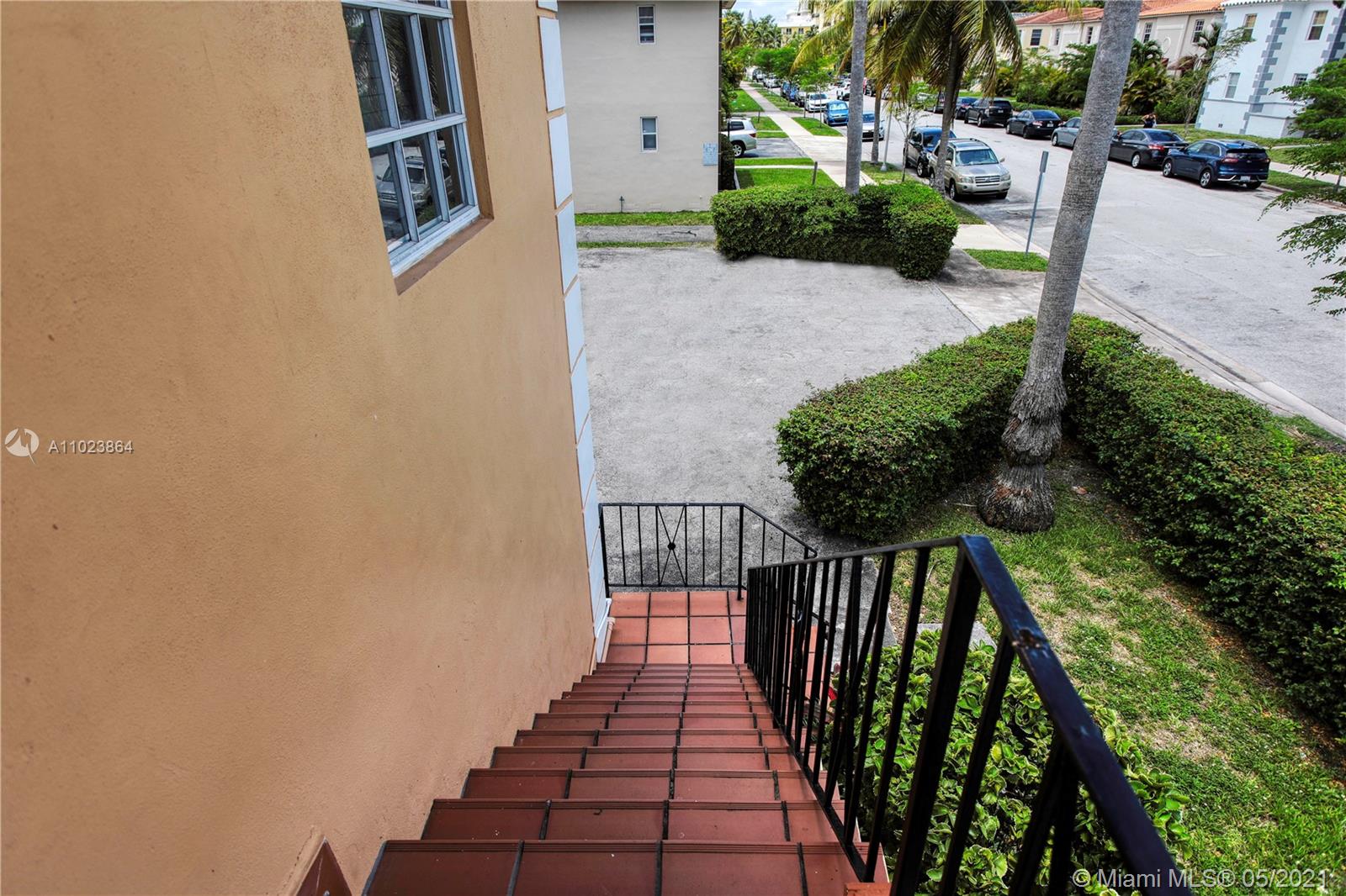 See details / sq. ft. $ 2021-04-30 0 Photo