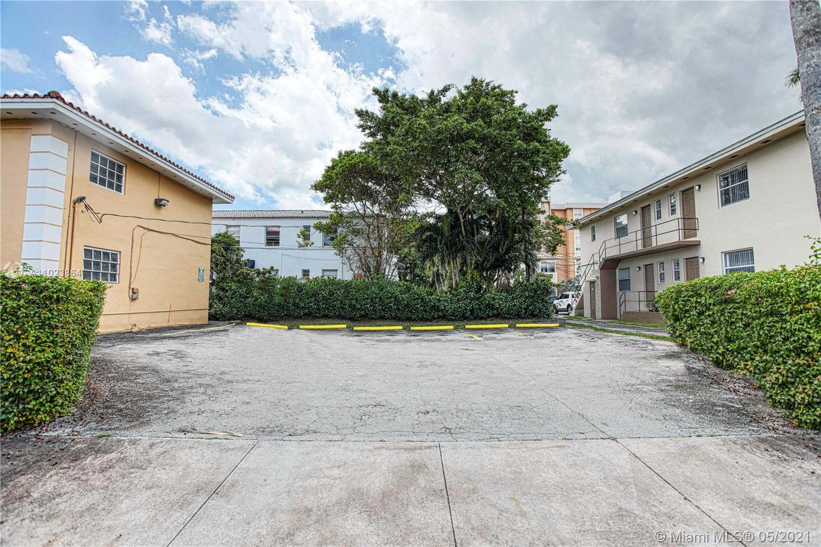 See details / sq. ft. $ 2021-04-30 0 Photo