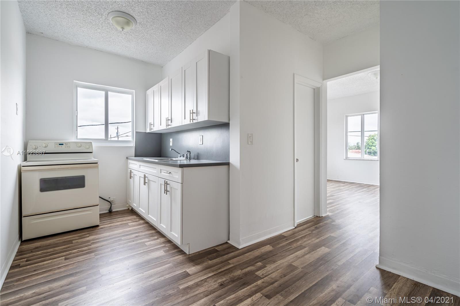 See details / 6240 sq. ft. $ 2021-04-14 0 Photo