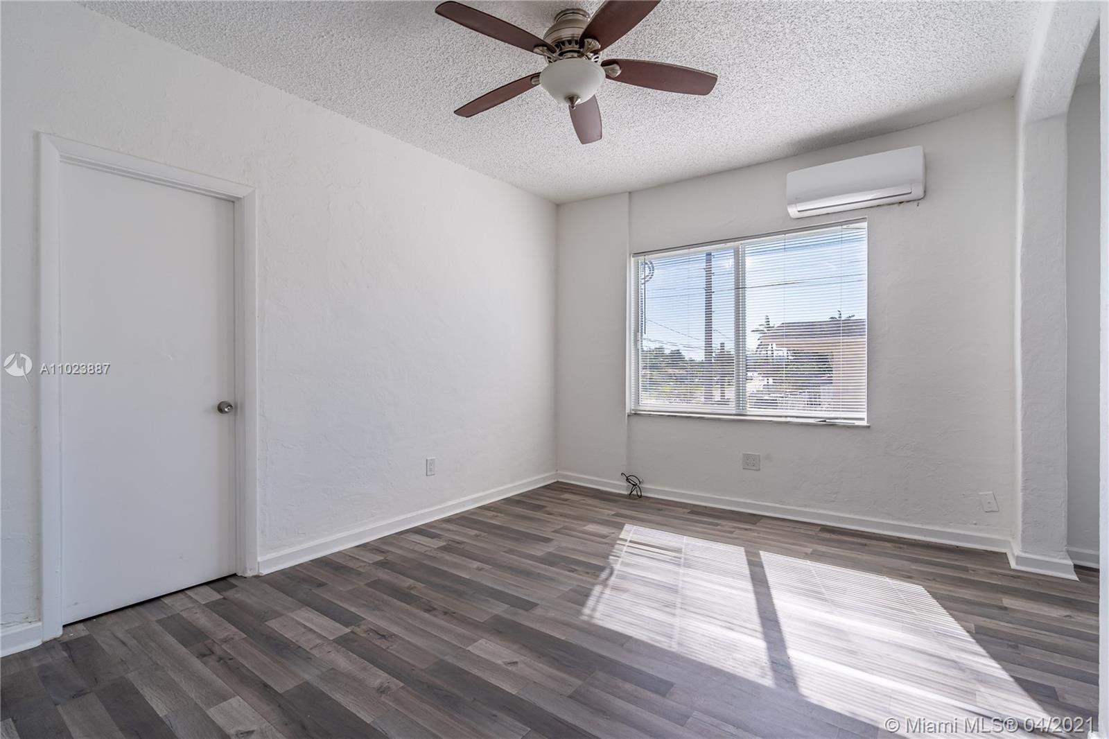 See details / 6240 sq. ft. $ 2021-04-14 0 Photo