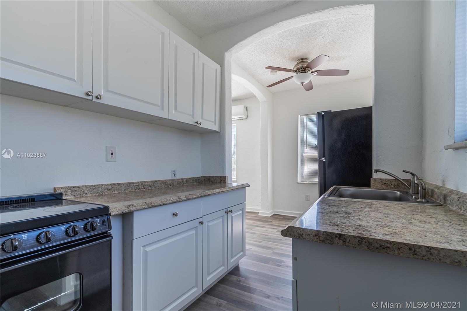 See details / 6240 sq. ft. $ 2021-04-14 0 Photo