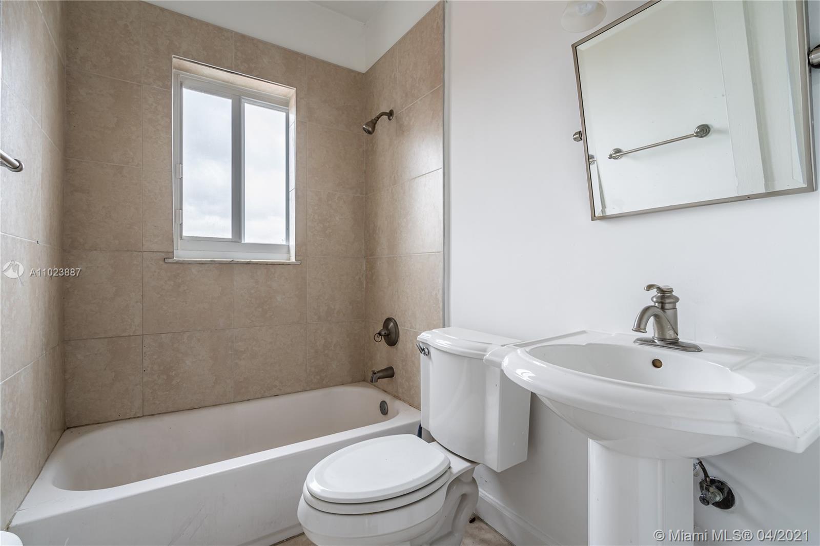 See details / 6240 sq. ft. $ 2021-04-14 0 Photo