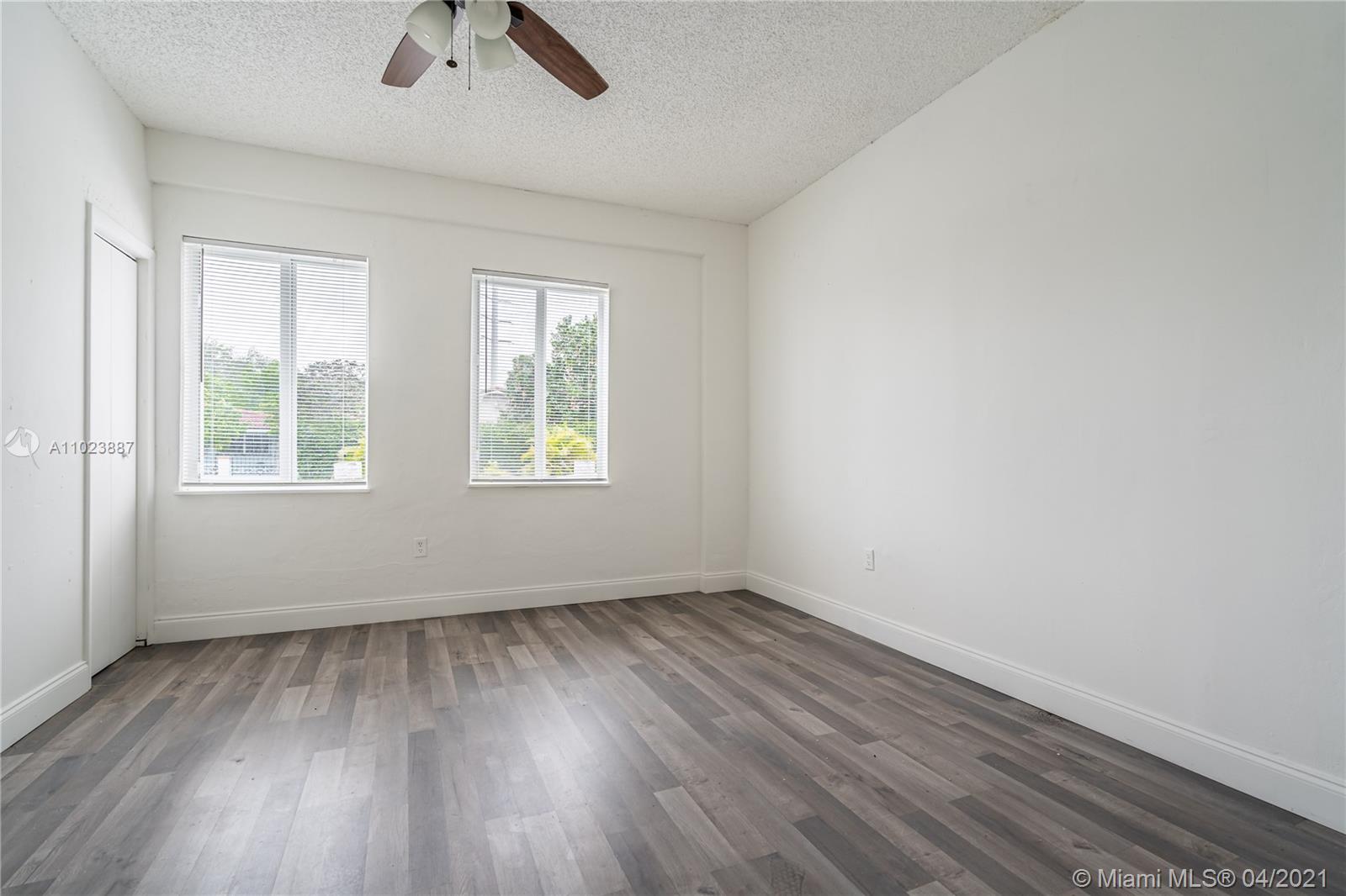 See details / 6240 sq. ft. $ 2021-04-14 0 Photo
