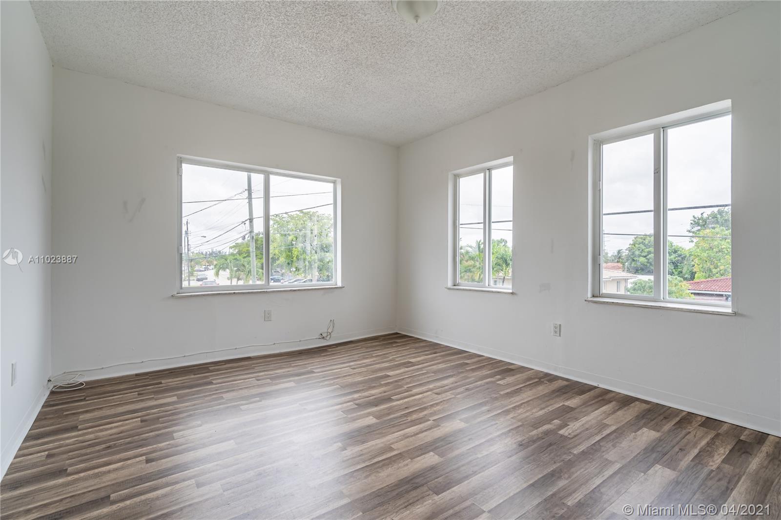 See details / 6240 sq. ft. $ 2021-04-14 0 Photo