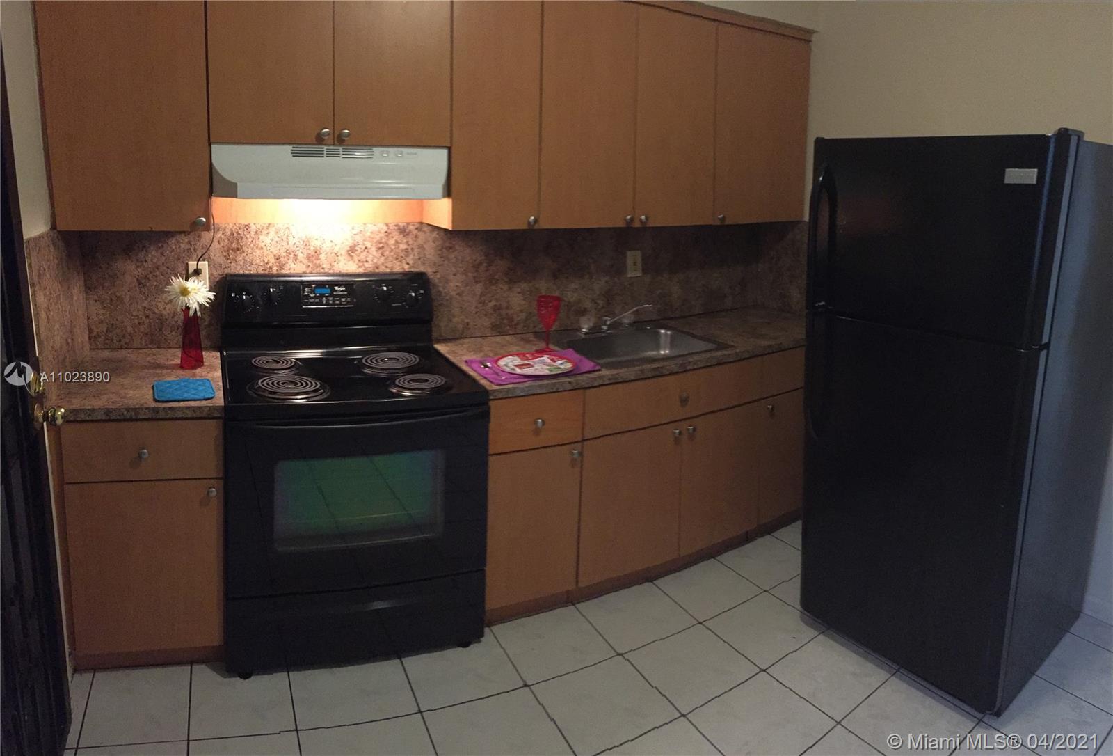 See details / 1430 sq. ft. $ 2021-04-06 0 Photo