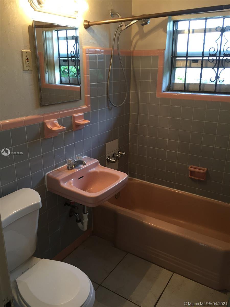 See details / 1430 sq. ft. $ 2021-04-06 0 Photo