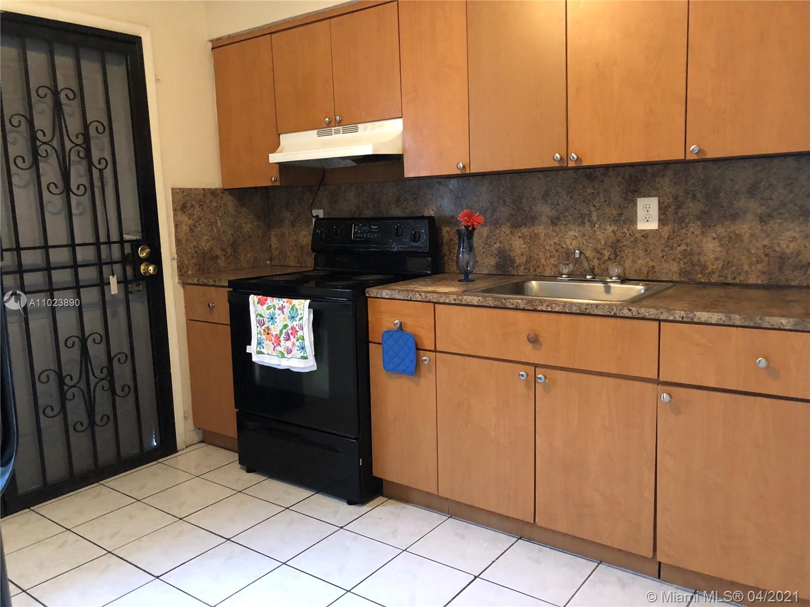 See details / 1430 sq. ft. $ 2021-04-06 0 Photo