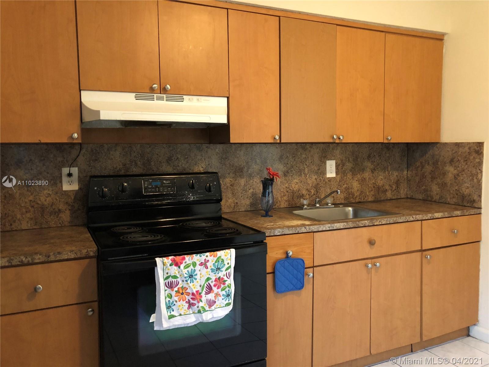 See details / 1430 sq. ft. $ 2021-04-06 0 Photo