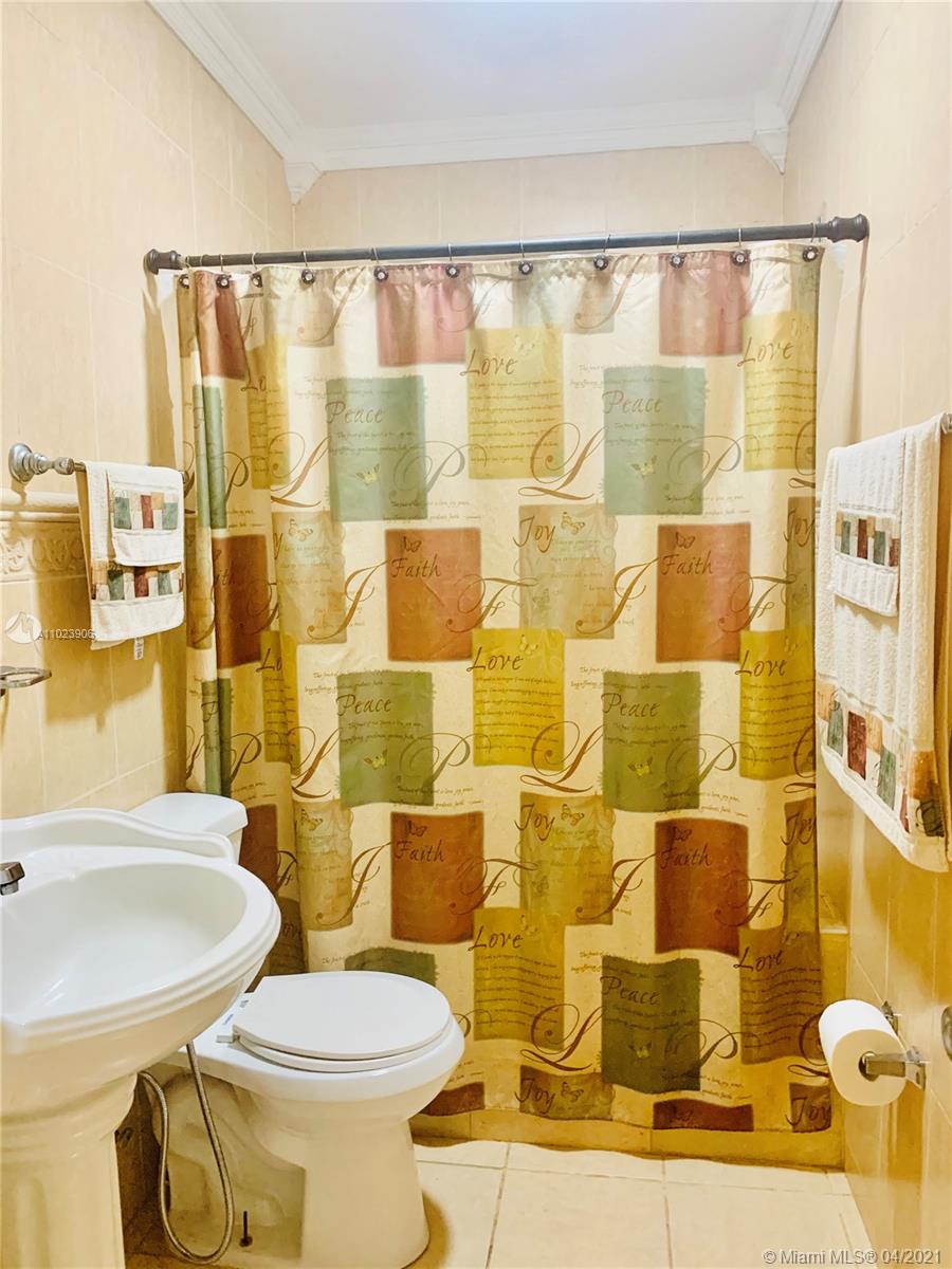See details / 3427 sq. ft. $ 2021-04-06 0 Photo