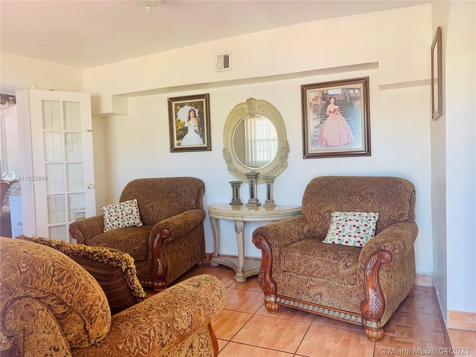 See details / 3427 sq. ft. $ 2021-04-06 0 Photo