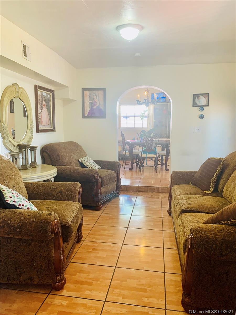See details / 3427 sq. ft. $ 2021-04-06 0 Photo
