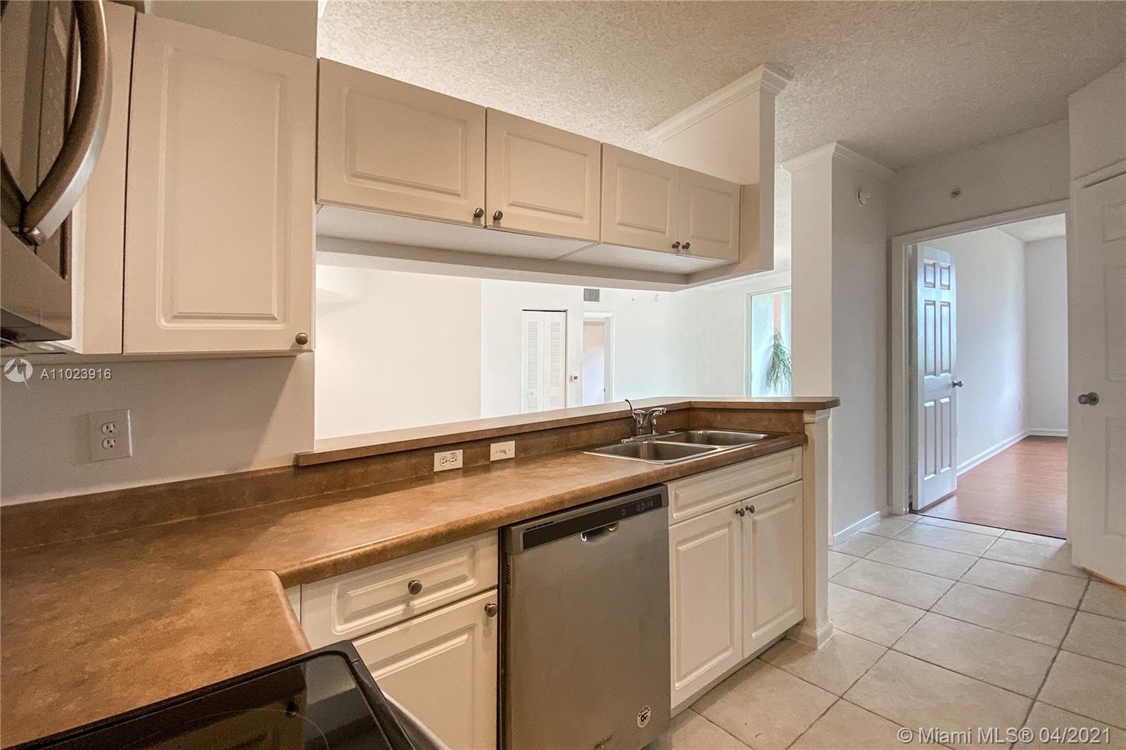 Photo of 17150 Bay Rd #2510, Sunny Isles Beach, Florida, 33160 - Living Room